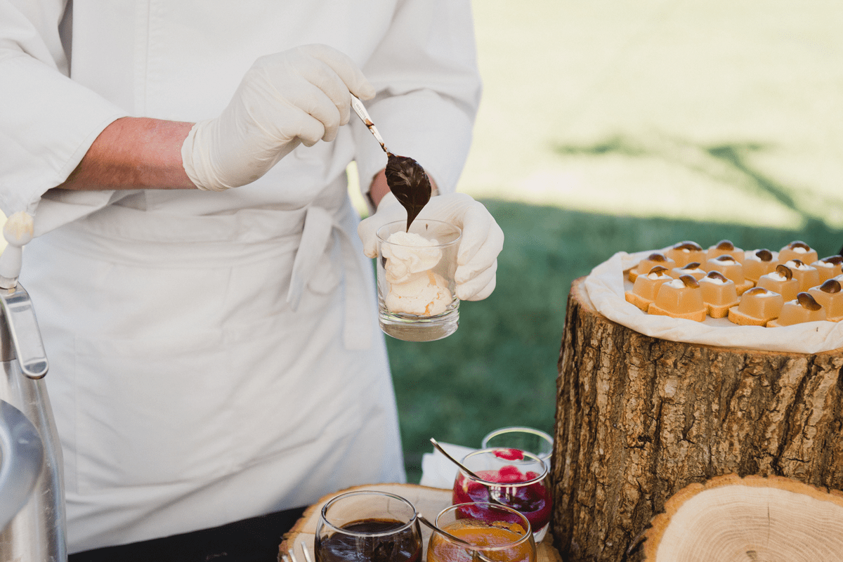 catering-banquet-table-at-the-reception-2022-09-30-15-47-22-utc-min