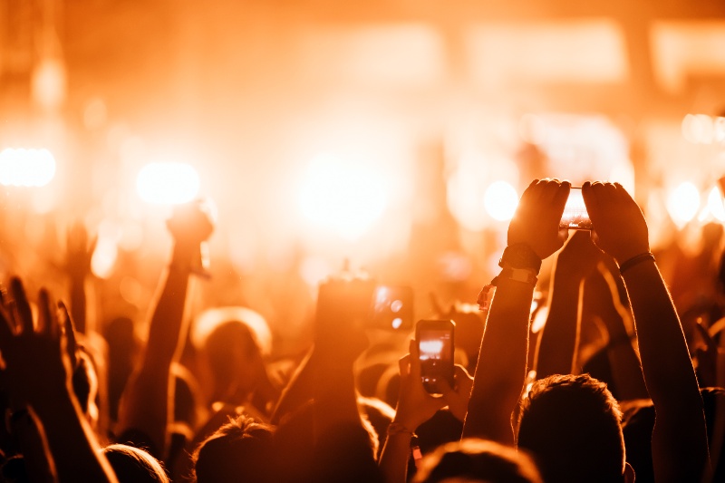 cheering-crowd-at-concert-enjoying-music-performan-2021-08-26-17-35-02-utc-1